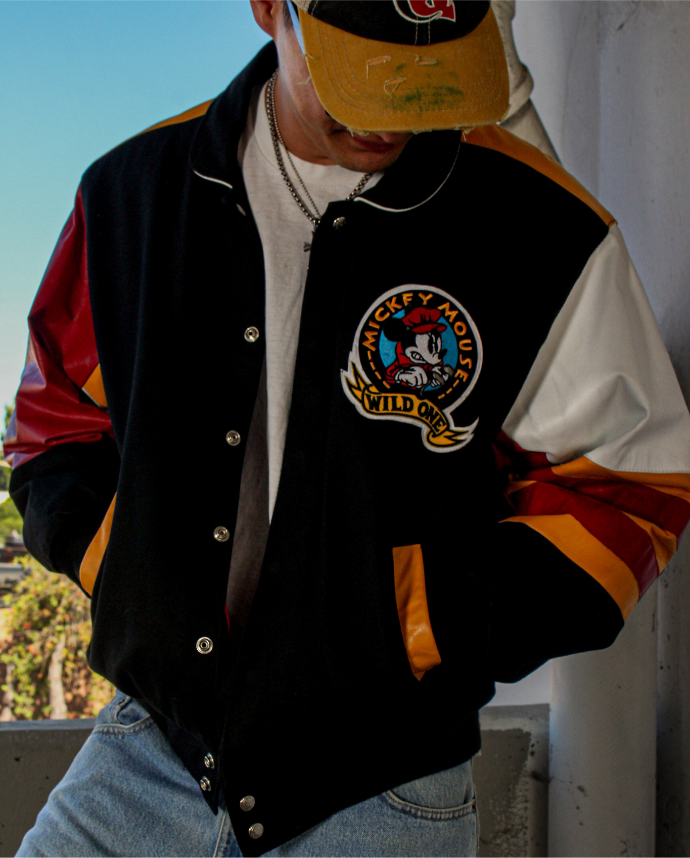 100% leather with 100% cotton and satin lining