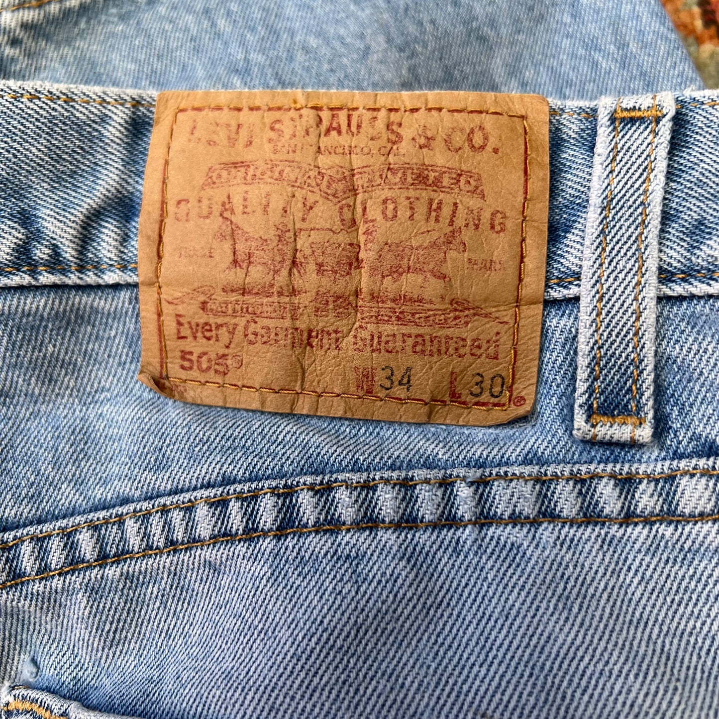 Levi’s back leather size tag 