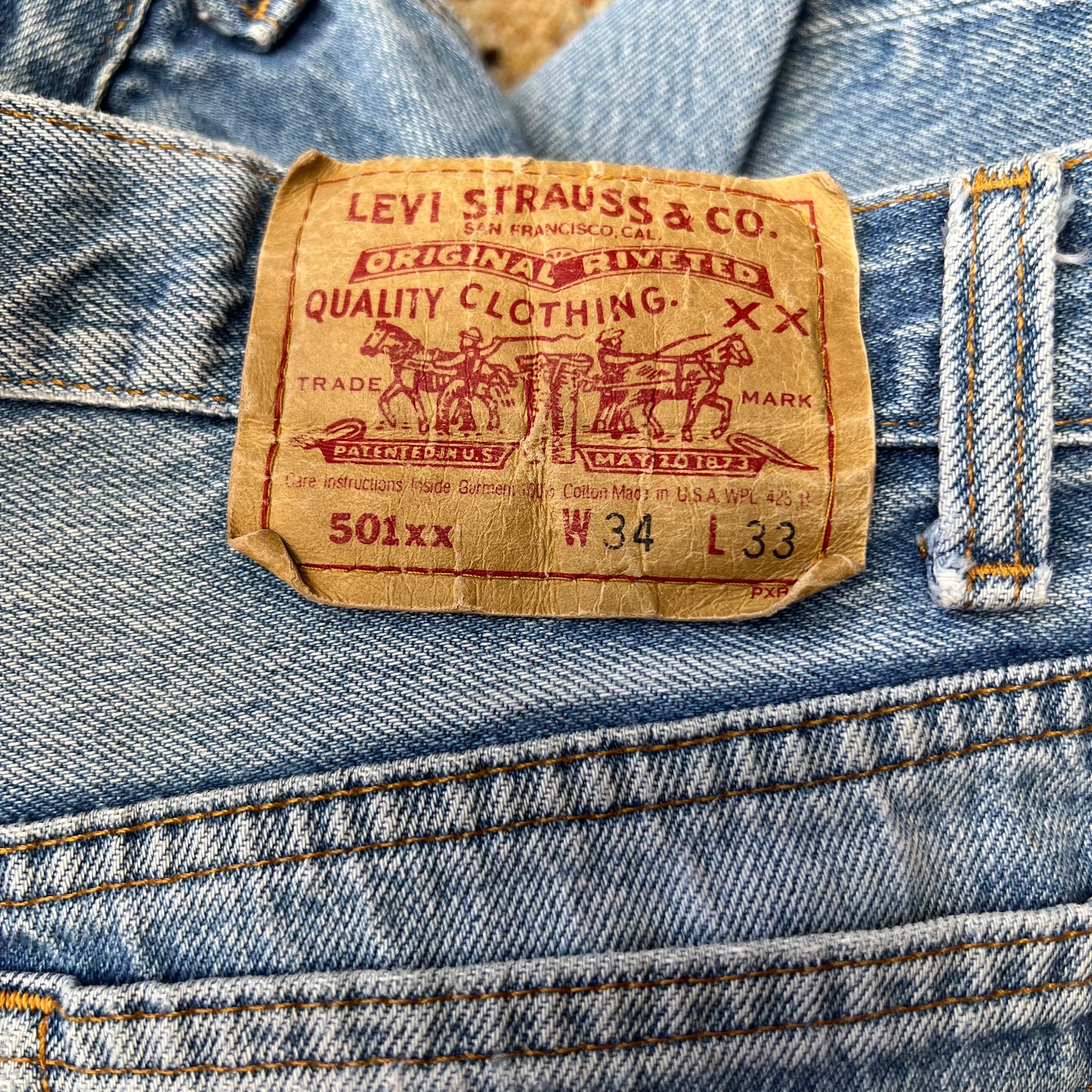 Levi’s leather size tag